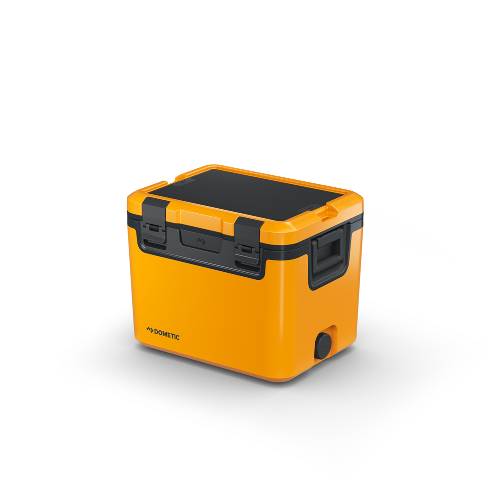 Dometic Recon Hardside 41L cooler in Glow, front view
