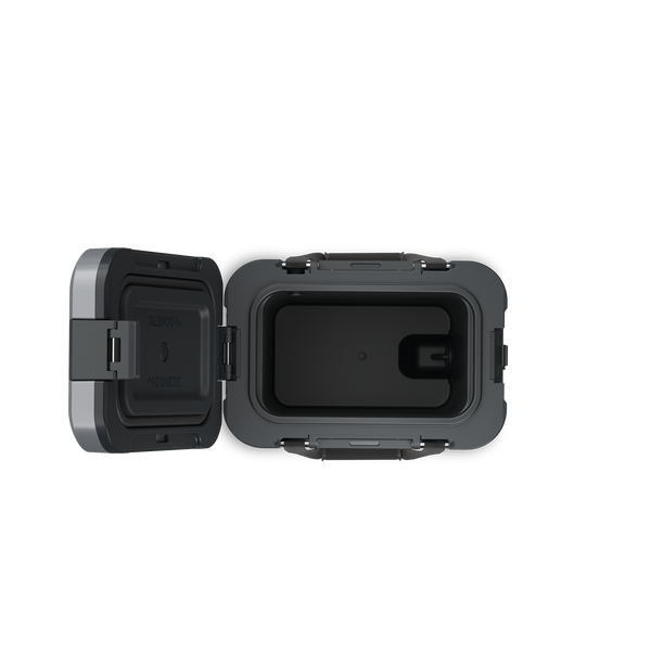 Dometic Recon Hardside 16L cooler in Silt, open lid