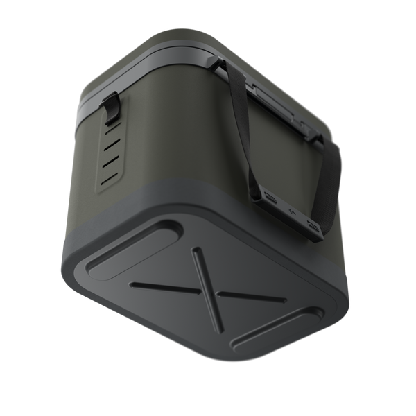 Dometic Recon Softside ZL Large soft cooler in Lichen, latch detail