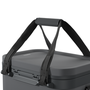 Dometic Recon Softside ZL Large soft cooler in Silt, latch detail