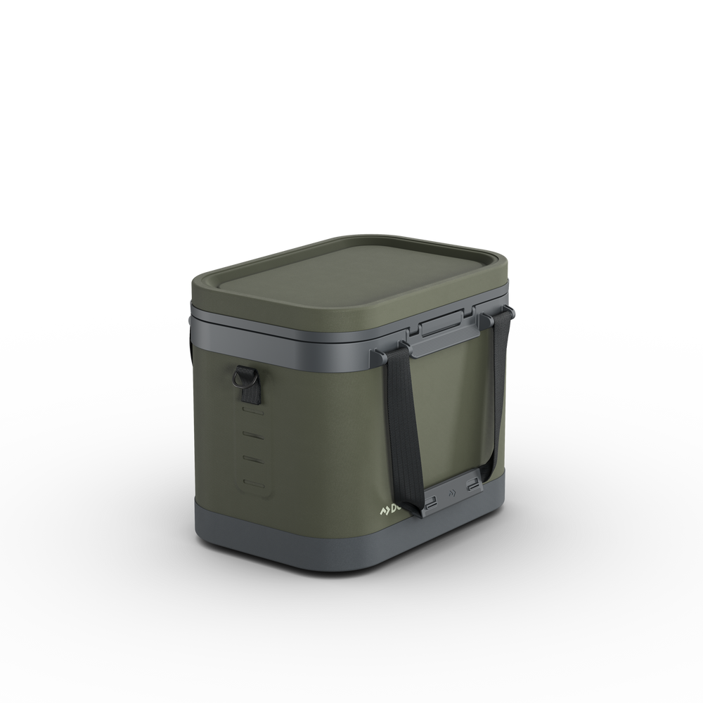 Dometic Recon Softside ZL Medium soft cooler in Lichen, front view
