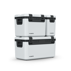 Dometic Recon Hardside 41L cooler in Frost, angled view