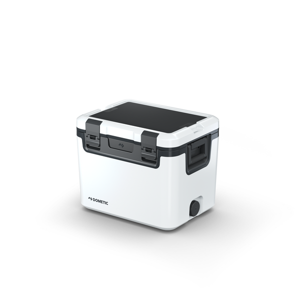Dometic Recon Hardside 41L cooler in Frost, front view